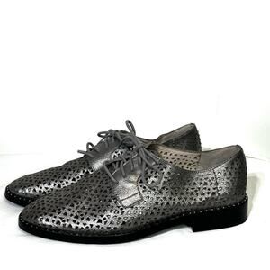 Vince Camuto Lesta Laser Cut Oxfords 6.5 EUC